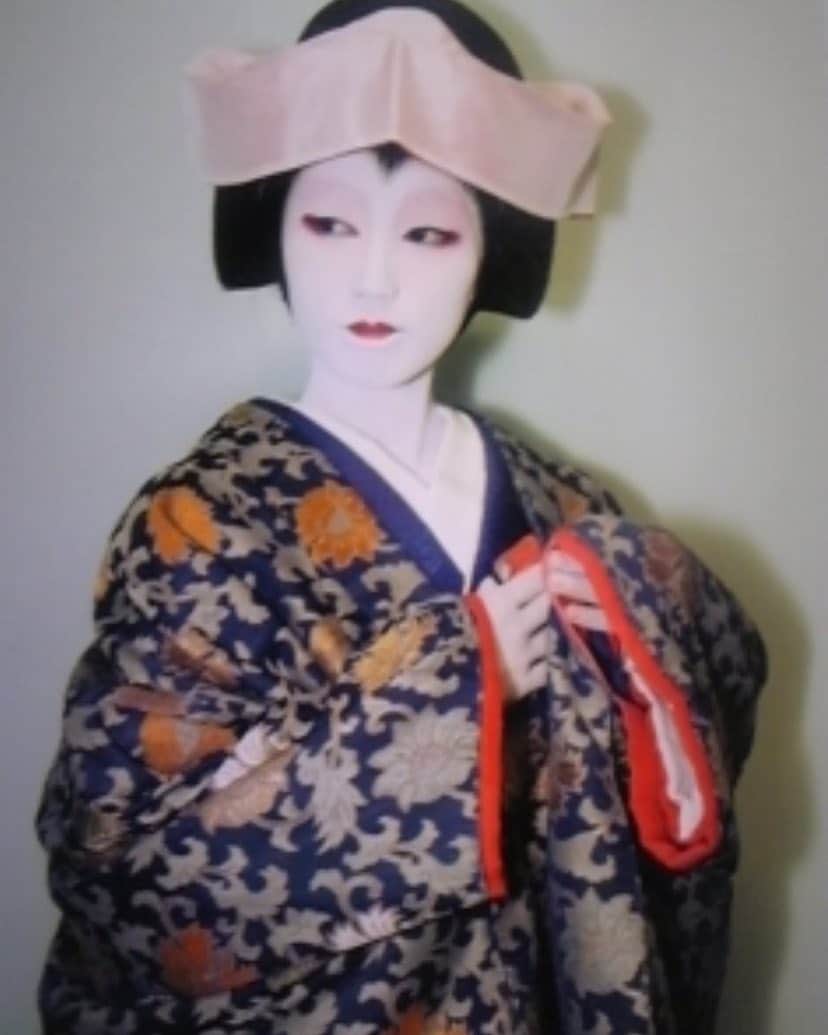 一木千洋のインスタグラム：「歌舞伎の日なんだってー！  #二十歳 #国劇部 #白塗り #もはや誰か分からない」