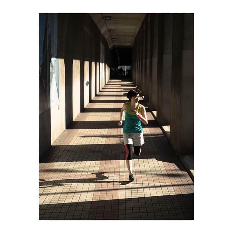 矢原里夏さんのインスタグラム写真 - (矢原里夏Instagram)「📸by Takuma Suda 今日は13kgを背負って10km。 #ヤハラサハラ」2月21日 1時40分 - rika_yahara