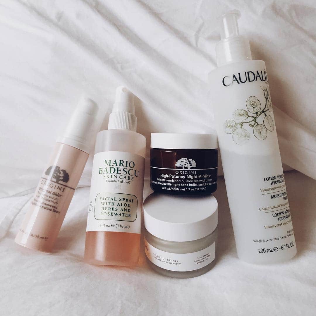 The Beauty Departmentのインスタグラム：「Good morning! Today on TBD, our guest contributor shares some of her favorite skincare products. {clickable link in bio} 💕」
