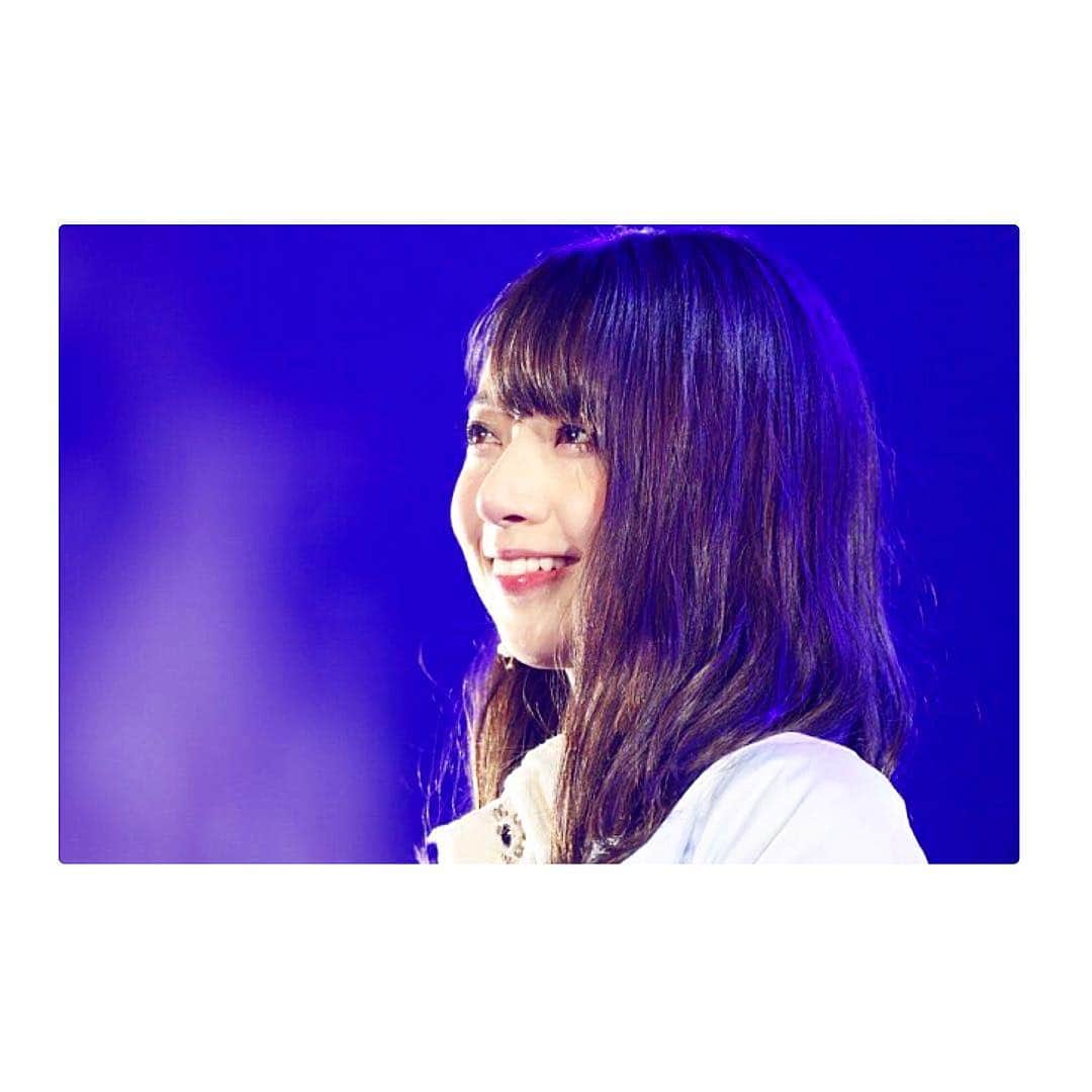 乃木坂46 のぎのぎのインスタグラム：「⊿⊿⊿ 『この出会いに意味がある』 ななみんが乃木坂46でアイドルを始めた事。 自分が乃木坂46を、 ななみんを好きになった事。 サヨナラはもちろん悲しいけど この２つが重なった事、出会えた事に 悲しみ以上の意味があると思いました。 サヨナラの悲しい気持ちより 出会えた事に感謝の気持ちでいっぱいです☺️ 昨日ライブでこの歌詞を聴いた時 涙腺崩壊しました😭 . 改めてななみん、ありがとう☺️ #乃木坂46#nogizaka46#サヨナラの意味 #橋本奈々未#nanamihashimoto#ななみん #アイドル#可愛い#笑顔#女優#卒業 #idol#model#kawaii#cute#girl#smile #japan#japanese#japanesegirl #20170221」