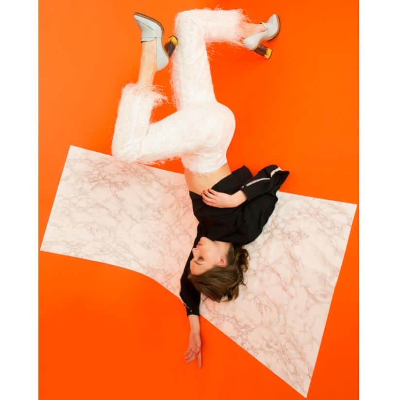 フィンスクのインスタグラム：「Orange with FINSK loafer heels #FINSKshoes #architecture #fashioneditorial」