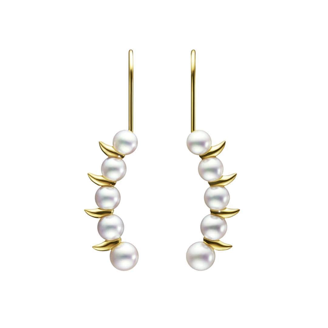 TASAKIさんのインスタグラム写真 - (TASAKIInstagram)「TASAKI danger scorpion #TASAKI #danger #pearl #necklace #earcuff #earrings #jewellery #jewelry #Thakoon」3月23日 18時00分 - tasaki_intl