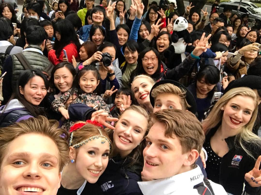 Alex Sinicynのインスタグラム：「Thank you to the most incredible fans at the JWC here in Taipei!!! #WorldJFigure」