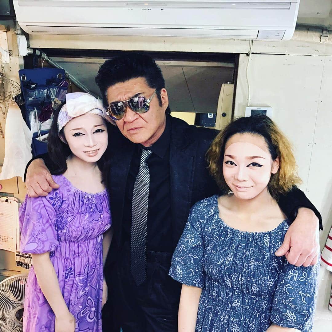 小沢仁志さんのインスタグラム写真 小沢仁志instagram 両手に花の 姫乃 よしの 姫乃 れお 是非一度 木馬館で劇団花車の 芝居と豪華絢爛ショーを観てみて 劇団花車 3月日 19時42分 Ozawa Hitoshi