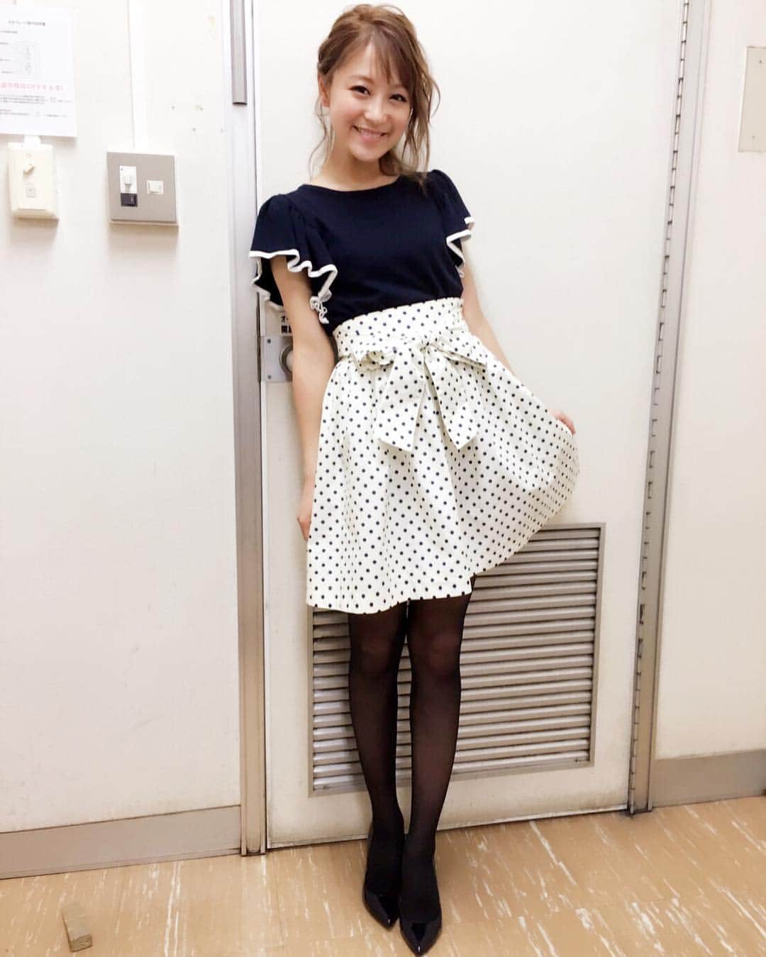 鈴木奈々さんのインスタグラム写真 鈴木奈々instagram ファッションテーマは 旦那さんと映画館デート です トップス スカート To B By Agnes B パンプス Diana 映画館デート ファッションテーマ トゥービーバイアニエスベー 3月日 19時58分