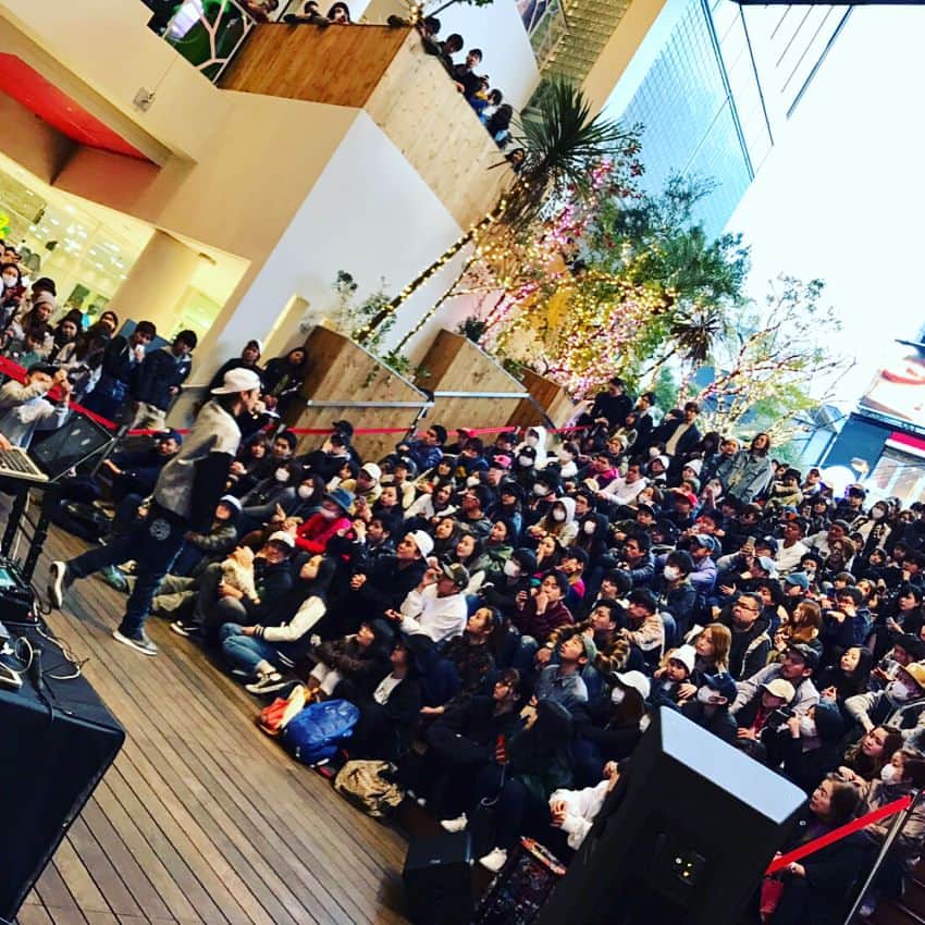 窪塚洋介のインスタグラム：「Manji Line Free Live at BIG STEP in Amemura w/RYO the SKYWALKER & NG HEAD.」