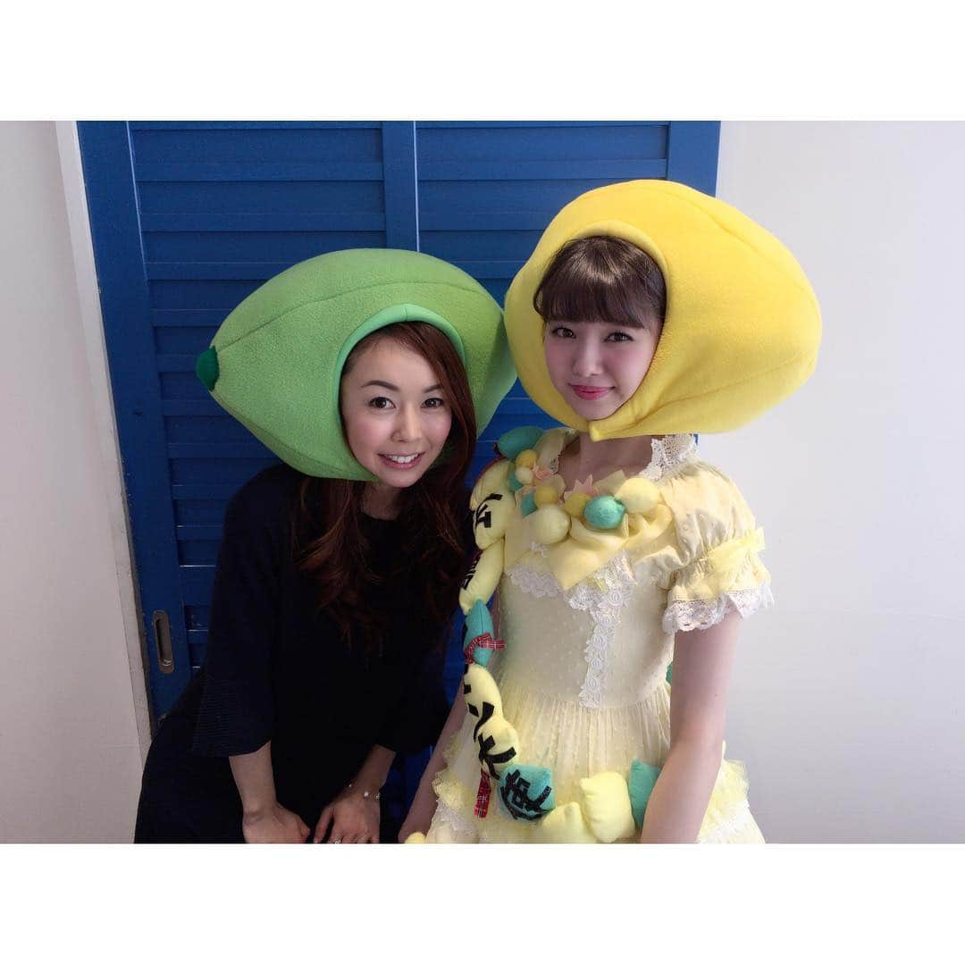 宮崎宣子さんのインスタグラム写真 - (宮崎宣子Instagram)「緑のレモン🍋 よりフレッシュレモンになりたいの〜🍋 美織ちゃんありがとうございました😆✨ #広島レモン大使 #miyazaki_nobuko #宮﨑宣子 #宮崎宣子 #フレッシュレモンになりたいの #市川美織 #かぶりもの #イベント #司会 #楽しかった」3月20日 14時57分 - miyazaki_nobuko