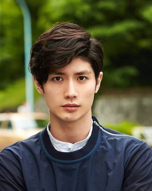 三浦春馬のインスタグラム：「What kinds of Haruma Miura pictures would you like to see next? Comment below 😁❕」