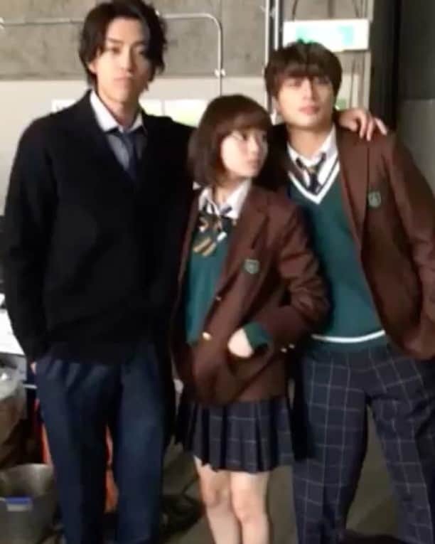 映画「ひるなかの流星」のインスタグラム：「その③ は、さすがにバレてしまいました…🤣 #三浦翔平 #白濱亜嵐 #山本舞香 #あ動画です #ひるなかの流星 #3月24日公開」