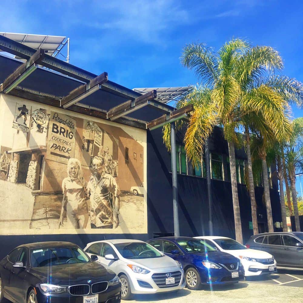 のインスタグラム：「Lovely street, Abbot Kinney! 可愛いお店とカフェが立ち並ぶアボット・キニー✨ブームはおさまったけど、カフェ好きにはたまらん❤️ * * #losangeles #losangeles_city #abbotkinney #socal#californialovin #california #californialove #travelphotography #la#love #like#genic_travel #traveler #カリフォルニア#カフェ巡り#ロスマキ#ホームに戻ってきました」