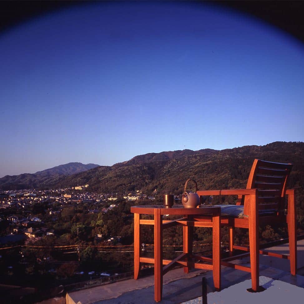 THE WESTIN KYOTO ウェスティン都ホテル京都のインスタグラム：「テラスからの眺望　 Panoramic view from the terrace.  #ウェスティン都ホテル京都  #ウェスティン都 #ウェスティン都ホテル #蹴上  #京都岡崎  #thewestinmiyakokyoto #Kyoto  #京都 #ホテル  #hotel #hotels #westin #thewestinmiyako #眺め #眺めが良い #眺め良し #眺め最高 #眺めがいい #ずっと眺めていたい #眺めよし #view #views  #viewstagram #viewfromhotel #niceview #ウェスティン #niceviews」