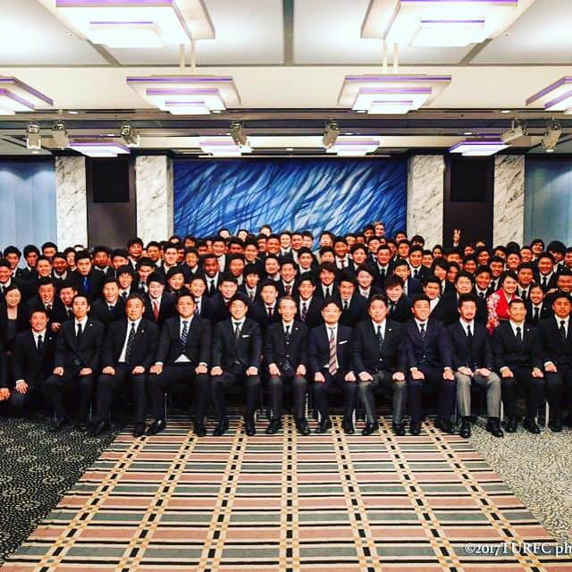 松田力也さんのインスタグラム写真 - (松田力也Instagram)「昨日、大学を卒業しました。  4年間いろいろありましたが、全部最高の思い出です。 次のステージでも、大学で学んだ事を活かして、頑張ります。  ありがとう！！」3月22日 14時22分 - rikkyon10