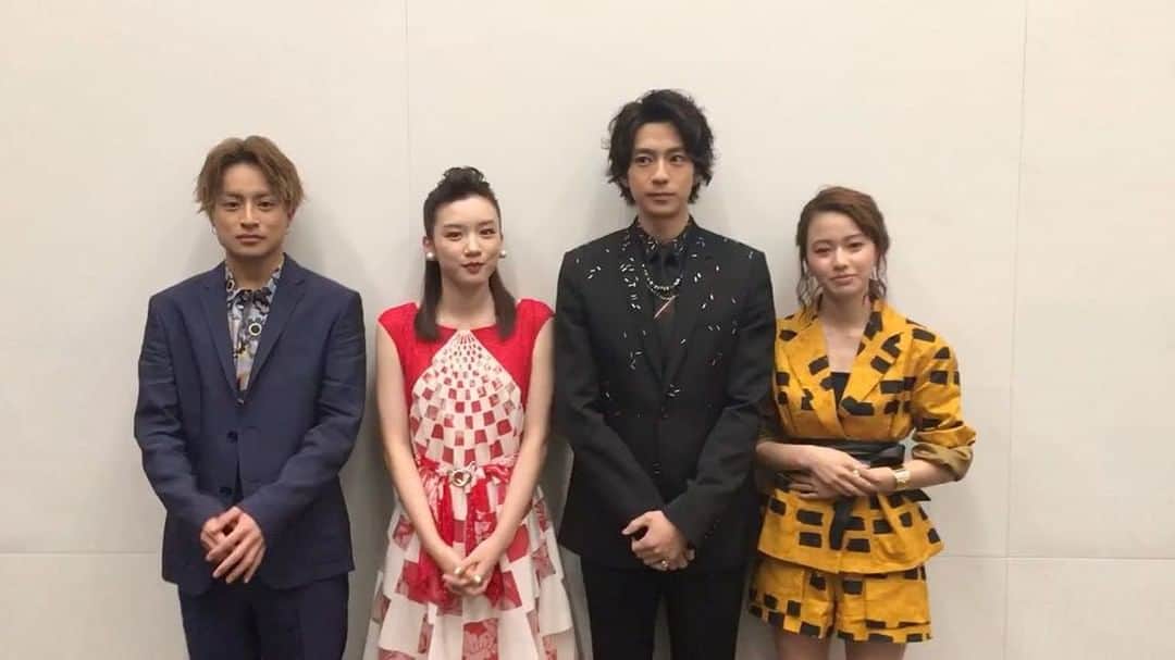 映画「ひるなかの流星」のインスタグラム：「🌠 #ひるなかカウントダウン 🌠 いよいよ明日公開っ!!!!!!!!!! ぜひぜひ映画館でご覧ください🐤🦁🐴🐱 #ひるなかの流星 #永野芽郁 #三浦翔平 #白濱亜嵐 #山本舞香 #3月24日公開」