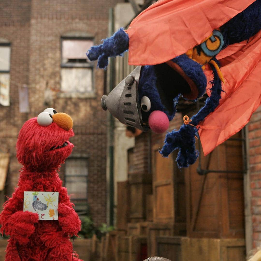 セサミストリートさんのインスタグラム写真 - (セサミストリートInstagram)「Super Grover is ready to fly through this week!」2月27日 23時48分 - sesamestreet