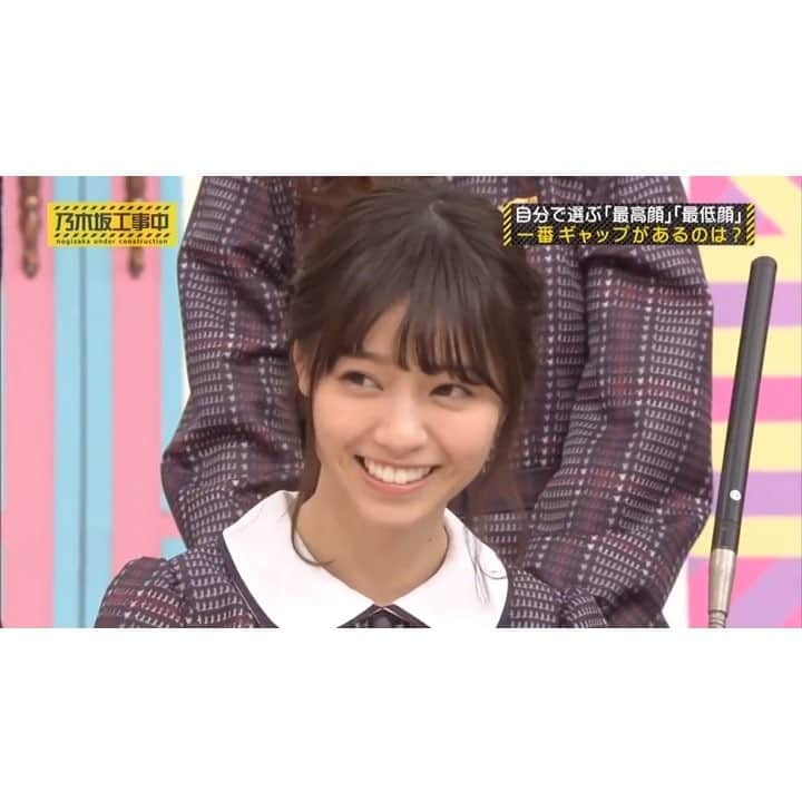 乃木坂46 のぎのぎのインスタグラム：「⊿⊿⊿ 仕事学校の皆さんのお昼休みに笑顔をお届け☺️ 午後からも頑張っていきましょう🌟 平日のお昼には笑顔になってもらえるように できるだけ投稿していこ！(起きてたら) . 乃木坂と同じくらいバナナマンのファンやきん 2人がいっぱい映るシーンあれば嬉しくなる☺️ そしてみんないい笑顔😎 #乃木坂46#Nogizaka46#乃木坂工事中 #高山一実#西野七瀬#齋藤飛鳥 #バナナマン#設楽統#日村勇紀 #アイドル#モデル#可愛い#笑顔#女優 #idol#model#kawaii#cute#girl#smile #japan#japanese#japanesegirl #20170228」