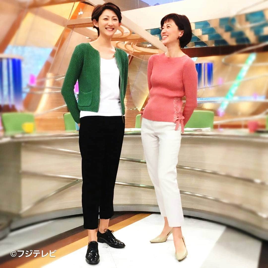 フジテレビ「とくダネ！」のインスタグラム：「今日の梅津さんはサイドにレースアップリボンが着いたスモーキーピンクのリブニット。 細身のノータックパンツと合わせて甘くなりすぎない大人カジュアルコーデ♪ 森本さんはグリーンのニットジッパーブルゾンと白のシャツでメリハリ重視。 パンツと靴をブラックに統一した男前コーデです♪ #梅津弥英子 #森本さやか #とくダネコーデ #リブニット #スモーキーピンク #レースアップ #ノータックパンツ #ICB #ニットジッパー #ブルゾン #trussardi #untitled #zara #どんなセリフが合うでしょう #とくダネ大喜利 #ファッション #コーディネート #今日のコーデ #コーデ #大喜利 #2017 #2月28日 #火曜日 #とくダネ #tokudane #fujitv 170228」