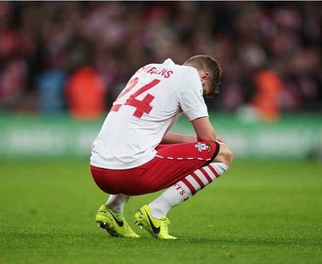 ジャック・ステファンズのインスタグラム：「Tough result to take on Sunday having played so well as a team. Proud of all the lads and we'll pick ourselves up and go again! Thanks to the fans for your fantastic support!」