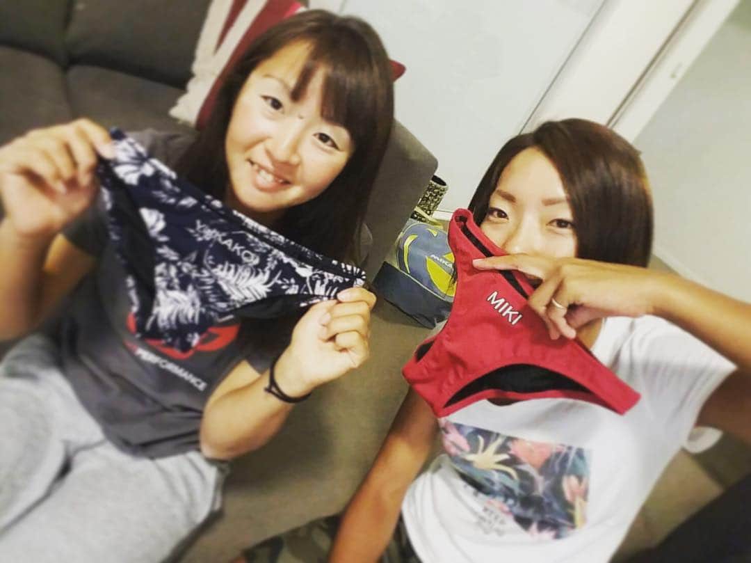 鈴木悠佳子のインスタグラム：「オーストラリア入りしました。 新しい水着で頑張ります！」