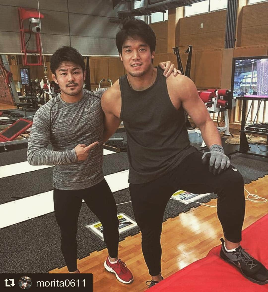 羽賀龍之介さんのインスタグラム写真 - (羽賀龍之介Instagram)「Training with @soichi_hasimoto  高校、大学、年齢も違う彼とまさか仲良くなるとは。  @morita0611 with @repostapp ・・・ 最近このコンビ多し。 #moritagram」3月2日 14時05分 - ryunosukehaga