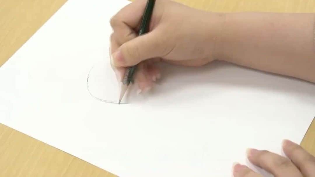 pixivのインスタグラム：「“I want to draw right now but I don’t have a PC or a pen tablet with me!” pixiv Sketch is the right tool for you! Draw anytime, anywhere with just a pen, some papers and pixiv Sketch! ↓↓↓ Try it out https://sketch.pixiv.net/mobileapp  #Pixiv #pixiv #animecute #animegirl #animegirls #animekawaii #anime #animes #animelover #animefan #animeworld #animelife #cuteanimegirl #otaku #AnimeAccount #AnimeArtwork #AnimeFanart #AnimeArt #drawing #design #sketch #Art #✍️#🎨」