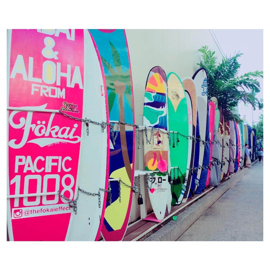 真崎麻衣のインスタグラム：「💗🌴🍍💗🌴🍍💗🌴🍍 #hawaii #sun#sea#love」