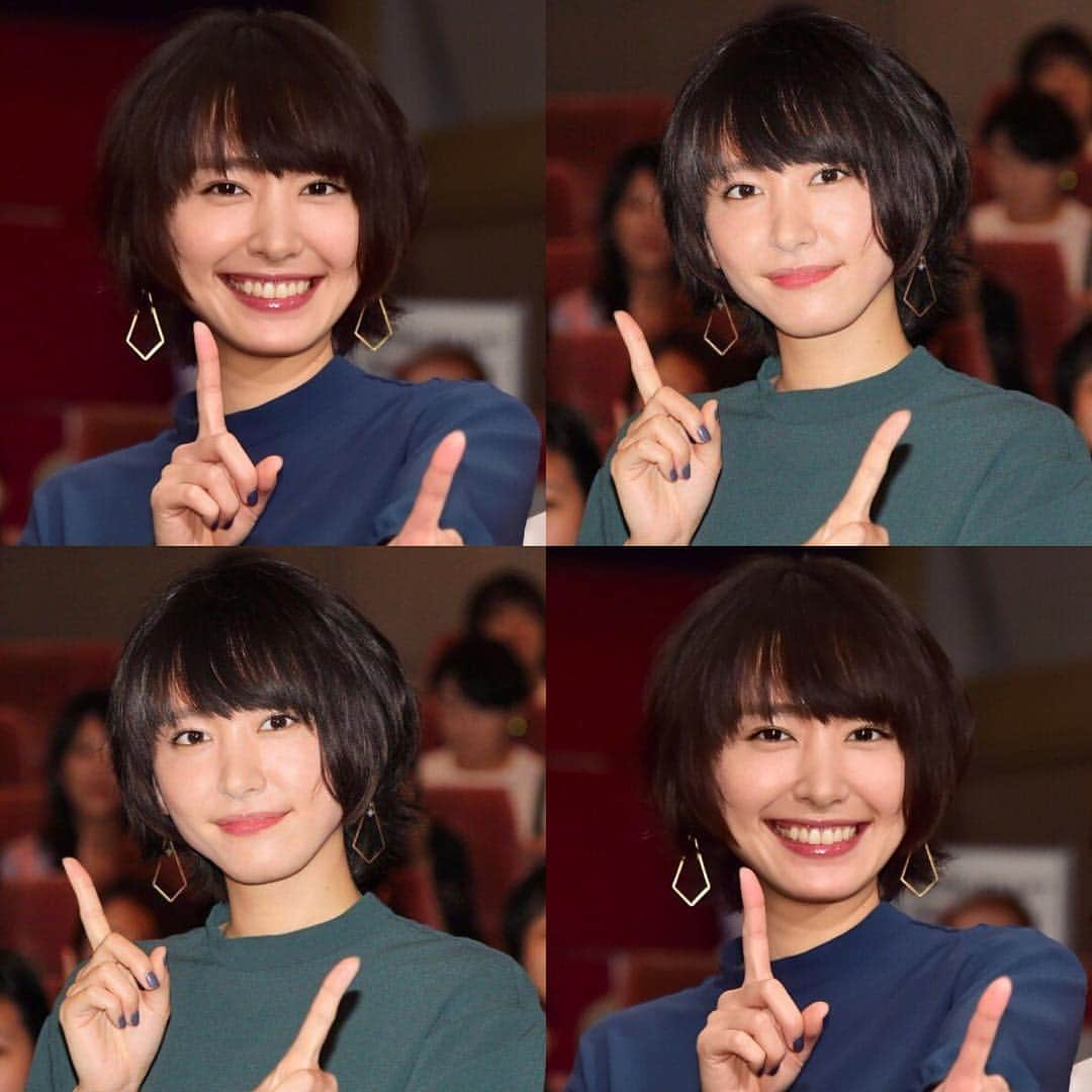 新垣結衣 ファンページさんのインスタグラム写真 - (新垣結衣 ファンページInstagram)「' この時の衣装とピアスがものすごく好き ふわふわのショートヘアともマッチしてて 笑顔もとてもかわいいですね 恋ダンス久々に見よっかな 💭 ユニクロのダンスも『ゆるりん』って言ったのも ちょーーーかわいかったです♡ 皆さんもぜひみてください！ ' #新垣結衣#ガッキー#yuiaragaki#かわいい#大好き#逃げ恥#逃げるは恥だが役に立つ#恋#恋ダンス#ショートヘア#ピアス #cute#love#nigehaji#dance#shorthair#piece#귀여워」3月6日 13時59分 - __yuilove__