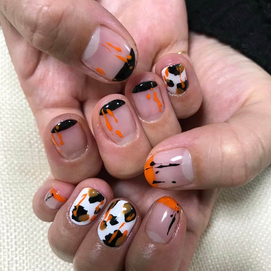 工藤紋華のインスタグラム：「My nail💅 #ネイル #おしゃれネイル  #nail #丑年だから牛入れてみた🐄」