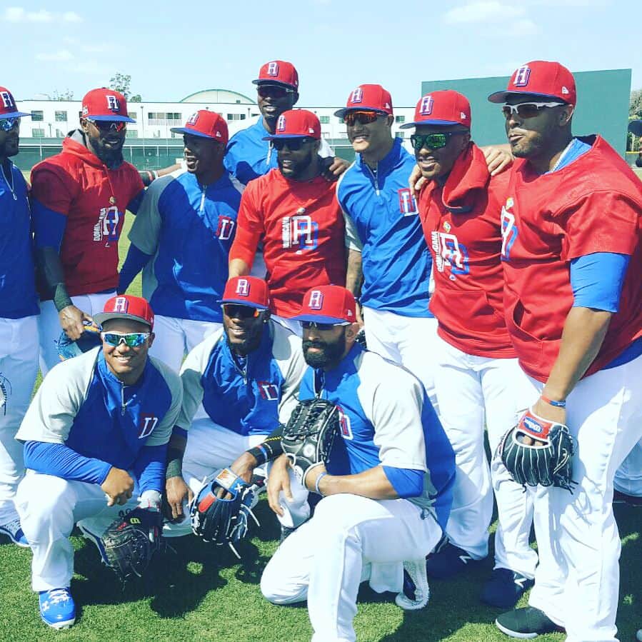 ホセ・バティスタのインスタグラム：「#Squad 🇩🇴🇩🇴🇩🇴🇩🇴🇩🇴🇩🇴🇩🇴」