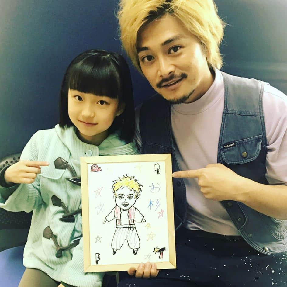 下剋上受験のインスタグラム：「佳織画伯シリーズ✒️ よっ！お杉っ！！💯 #よくみんな違う風に描けるね #将来画家かな #やっぱり女優だよね😻 #下剋上受験 #下剋上 #受験 #TBS #金曜22時 #通称金ドラ #阿部サダヲ #深田恭子 #山田美紅羽 #若旦那 #皆川猿時 #岡田浩暉 #川村陽介 #小芝風花 #要潤#風間俊介 #小林薫」