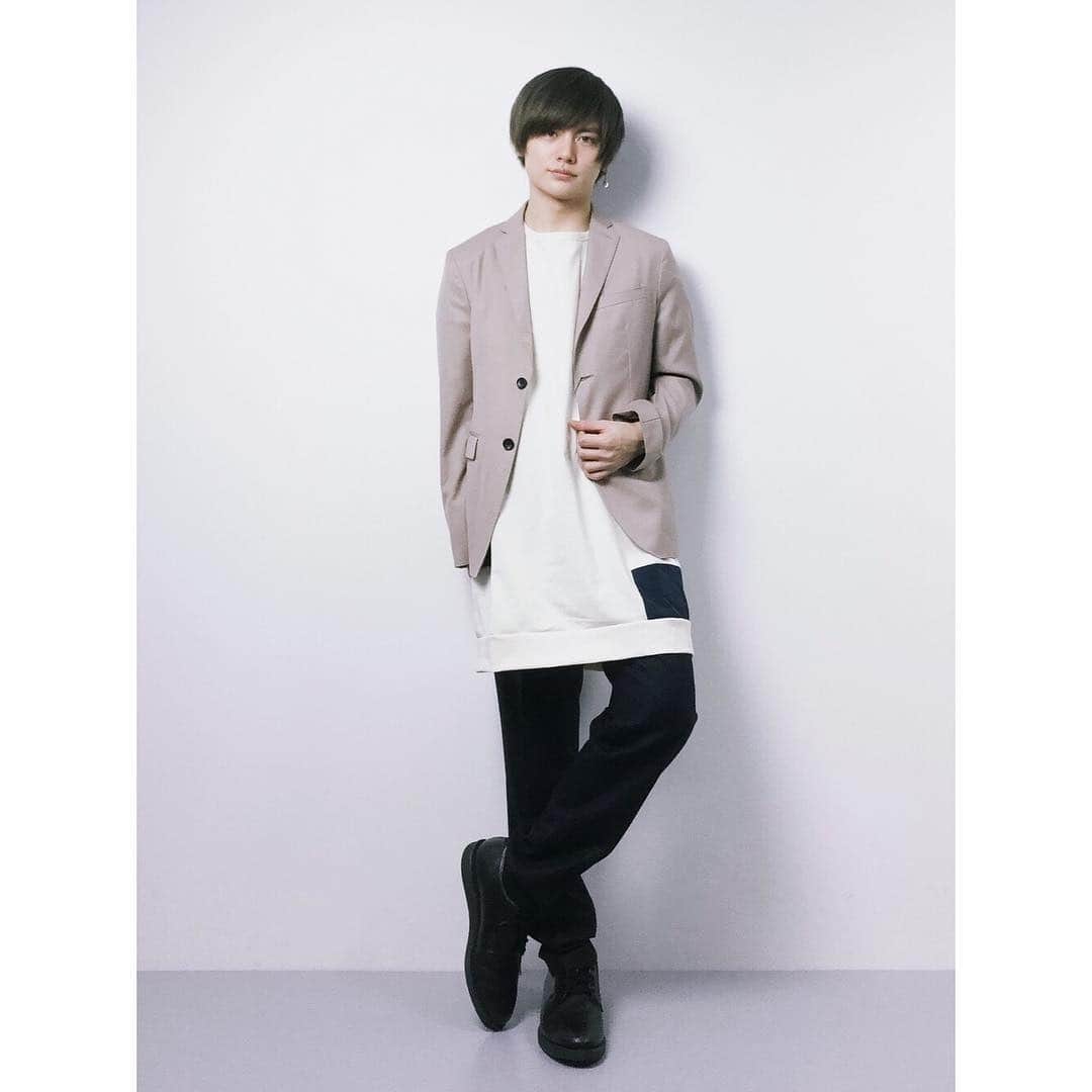 澤村量山のインスタグラム：「春のコーデの参考に😊✨ #wear#fashion#mensfashion #actor#俳優#読モ#サロンモデル #サロモ#インスタグラマー #japanesemodel#l4l#shooting #instagood#instalike#followme」