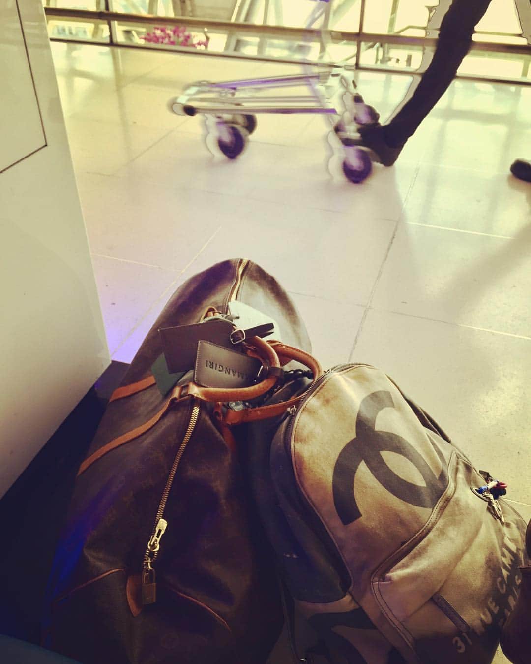 美馬寛子さんのインスタグラム写真 - (美馬寛子Instagram)「Already travelled 24H... 😖 one more plane to catch...✈️ #travel #holiday #southafrica」3月10日 15時24分 - hirokomima