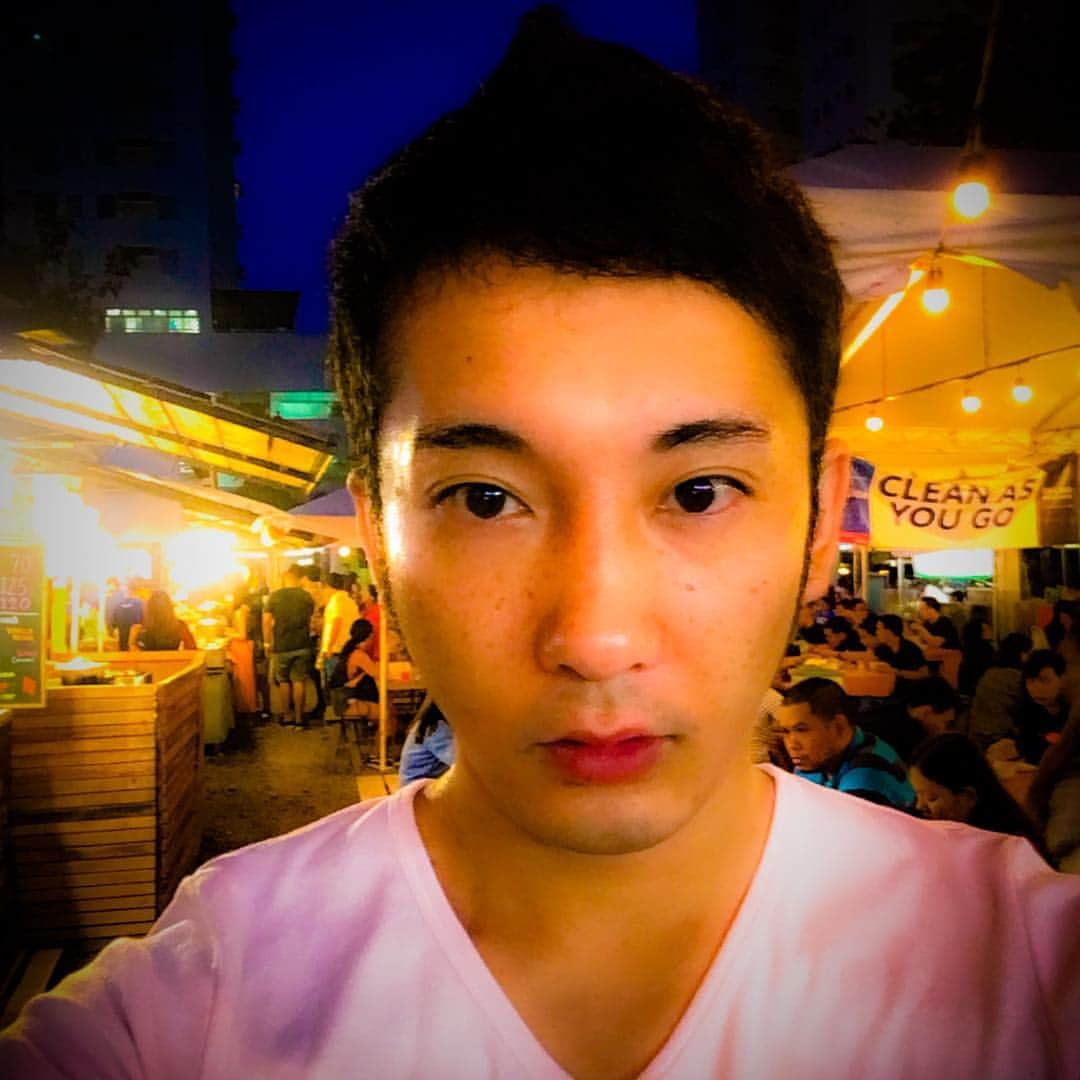 Fku朗のインスタグラム：「festival stalls? Umm.. Smell good #japanese #hackjack #DJ #producer #EDM #Cebu #philippines」