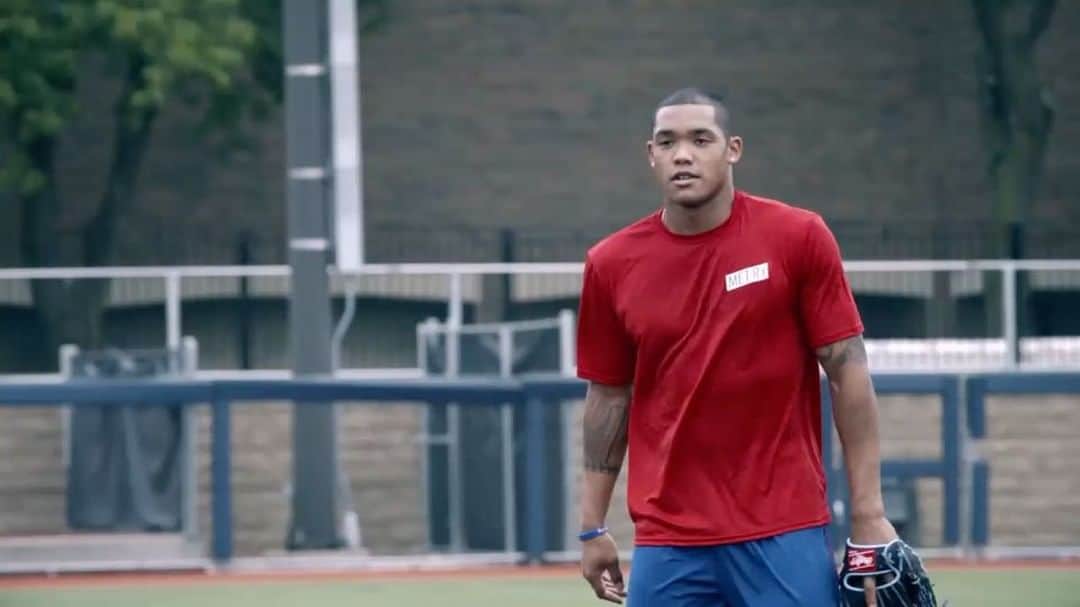 アディソン・ラッセルのインスタグラム：「Spring Training in full swing and I’m back to grindin with @officialmetrx. Gotta put in the work now to reap the benefits later! We have our 👀 on another 🏆. #TeamMETRx #AD」