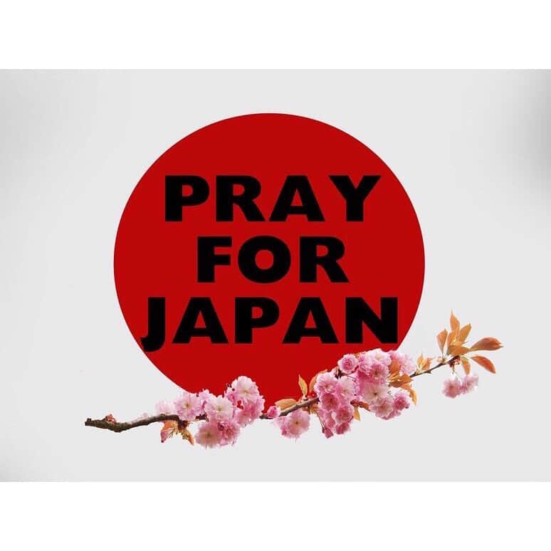 戸田れいさんのインスタグラム写真 - (戸田れいInstagram)「#prayforjapan #🇯🇵#🙏」3月11日 21時45分 - rei_toda