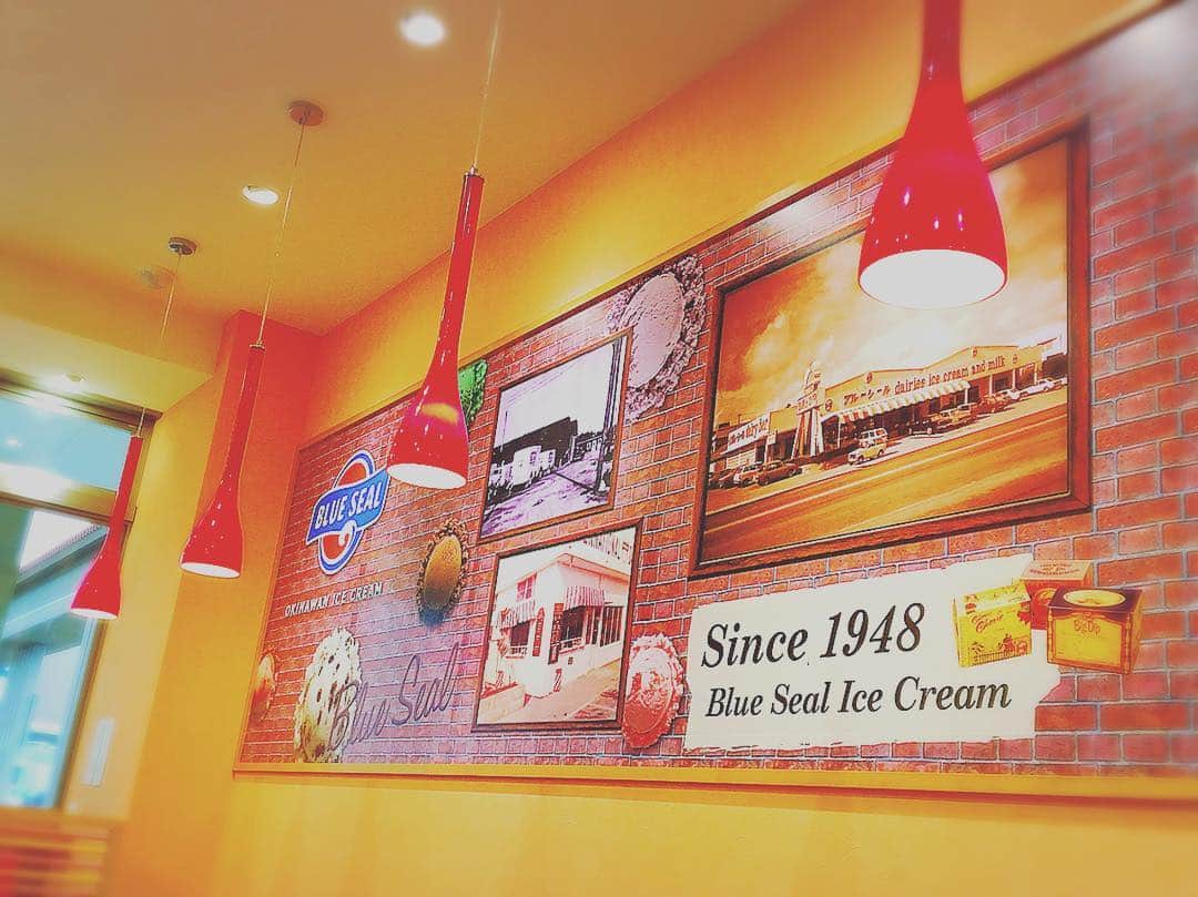 門田茉優のインスタグラム：「#BLUESEAL #icecream  #OKINAWA」