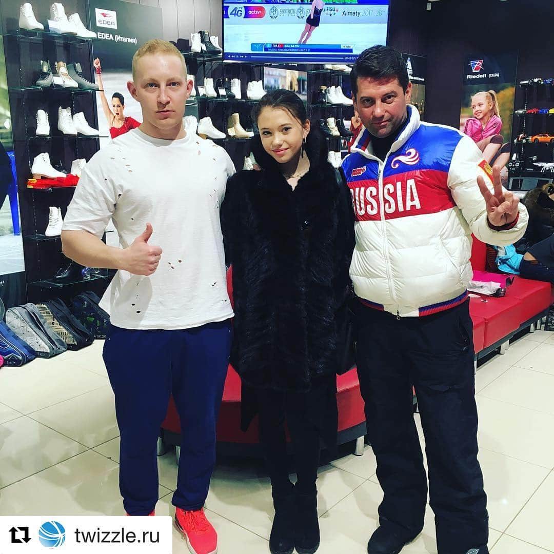 ニコライ・モロゾフのインスタグラム：「#Repost @twizzle.ru with @repostapp  Спасибо за помощь. Вы все супер. ・・・ Николай Морозов - тренер и хореограф в фигурном катании, в прошлом фигурист, выступавший в танцах на льду, заслуженный тренер России, мастер спорта международного класса, вместе со своей дочкой Аннабель экипируются в компании "Twizzle" #twizzle」