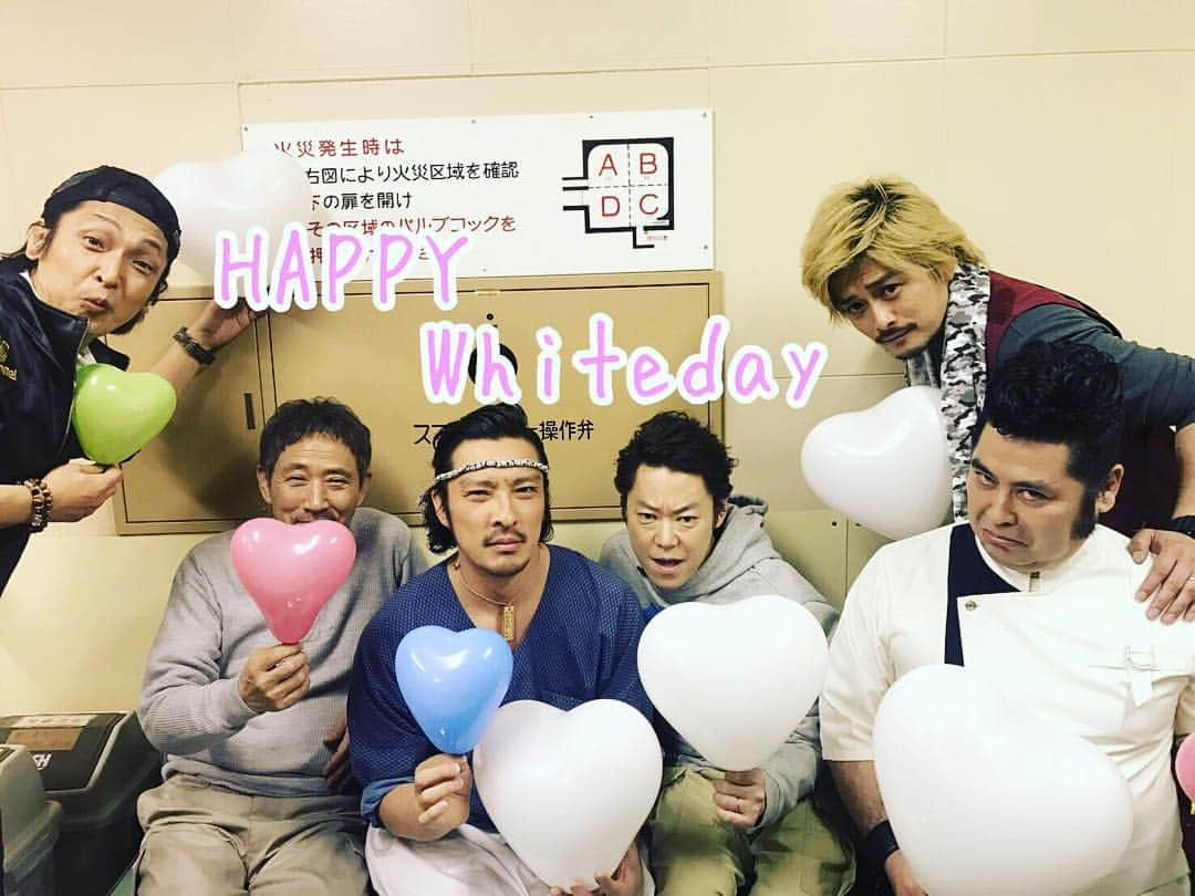 下剋上受験さんのインスタグラム写真 - (下剋上受験Instagram)「ホワイトデー♪ 👦❤️👧 #みんなで風船膨らませました #竹ちゃんの少し大きめ #酸欠気味よ #確信犯で大きくしました #下剋上受験 #下剋上 #受験 #TBS #金曜22時 #通称金ドラ #阿部サダヲ #深田恭子 #山田美紅羽 #若旦那 #皆川猿時 #岡田浩暉 #川村陽介 #小芝風花 #要潤#風間俊介 #小林薫」3月14日 10時56分 - gekokujo_tbs