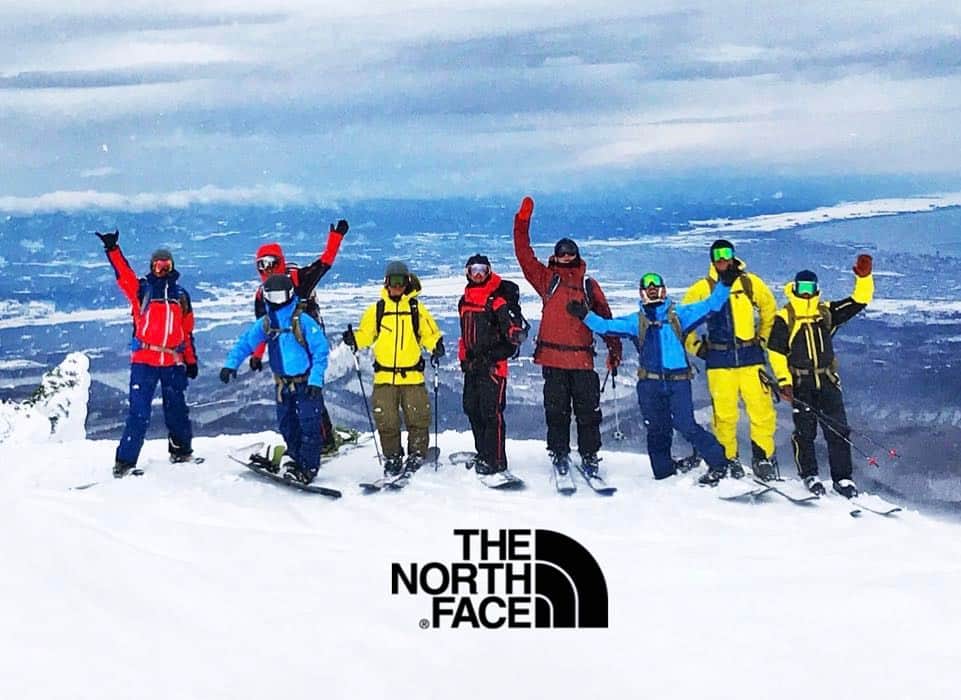 のインスタグラム：「THE NORTH FACE winter meeting at Hakkoda,Aomori. It was..... fun!!!!! Give thanks TNF crew🙏  #givethanks #thenorthface #thenorthfacewintermeeting #soexcited #allstar #lifeisgood #lifeisbeautiful  一般的には消費者が手にする物が商品ですが僕らが開発する物は現場でのリアルを支えるマテリアル。THE NORTH FACEが誇る最高峰のSteep seriesに反映していく訳です。過酷な環境下でプレーするExplorer。どんな状況でも安全に人々を山の下に返すMountain guide。スタイルを世界中の斜面で繰り出すSkier&Snowborder それぞれの思想とライディングスタイルをミックスさせ戦い生きのびれるマテリアルを開発するのがTHE NORTH FACE  より良い未来のMountain lifeの為にNever stop exploring. ##neverstopexploring」