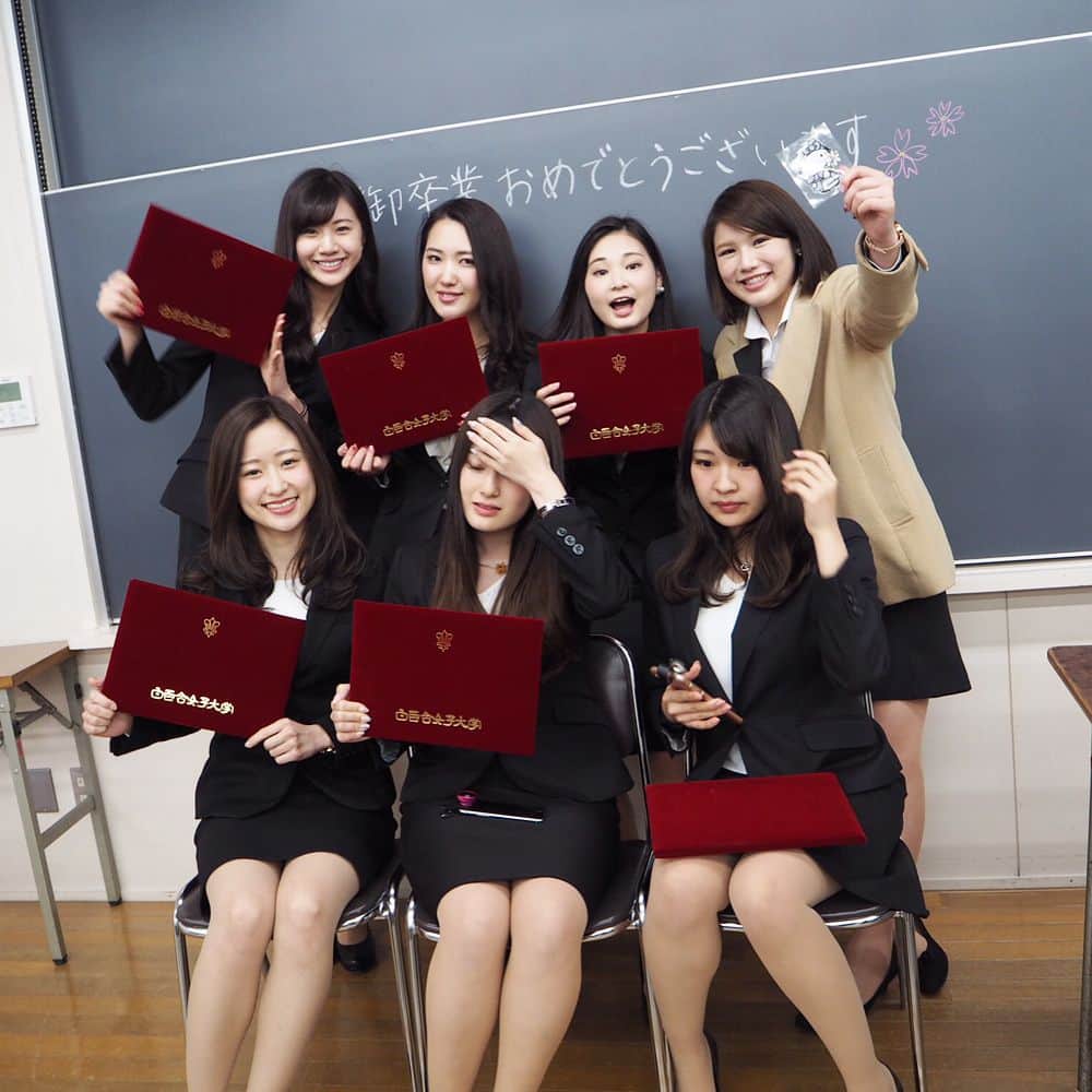 白百合女子大学　卒業式 ガウンと帽子 セット Jostens 白百合女子大学 卒業式 ガウンと帽子 セット Jostens 白百合女子