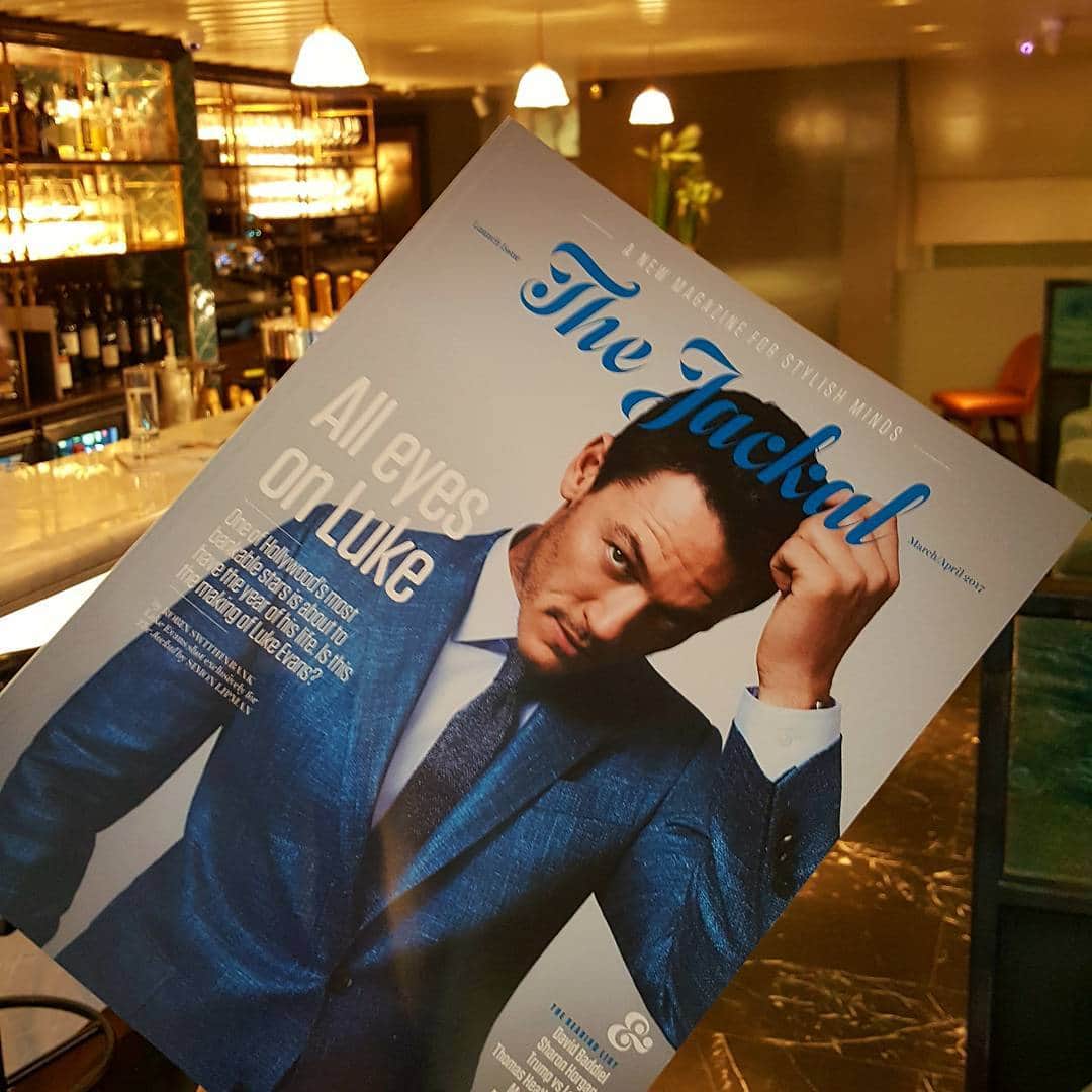 チェスターバリーさんのインスタグラム写真 - (チェスターバリーInstagram)「See @thereallukeevans wearing Chester Barrie on the front cover of London’s new magazine for stylish minds, @thejackalmag, as we celebrate the launch of the first issue this evening here @venetarestaurant Don’t forget, click and collect is now available for online purchases at our Savile row store. . . . . #CBstyle #savilerow #tailoring #tailoredtofit #britishfashion #menswear #mensfashion #formalwear #mensaccessories #suits #new #instore #clickandcollect #shoponline #nowavailable #ForStylishMinds #thejackal #thejackalmagazine #veneta #launchparty #lukeevans」3月16日 3時28分 - chester_barrie