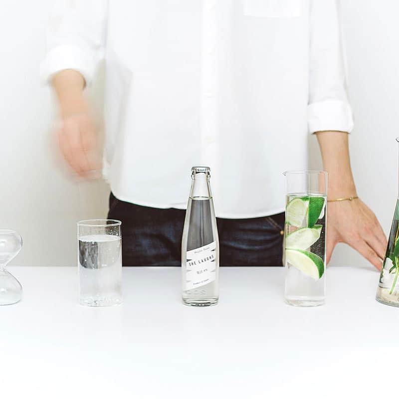 Food & Design Post のインスタグラム：「ノンアルコール飲料のブランド SHE LAUGHS をはじめました http://shelaughs.info #素面飲料 #shelaughs」