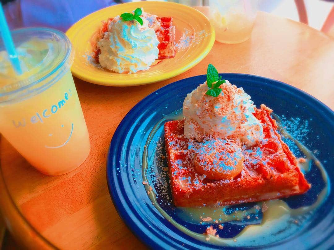 門田茉優のインスタグラム：「からのワッフル♡♡ #Funny'swaffle #waffle #caramel #delicious」