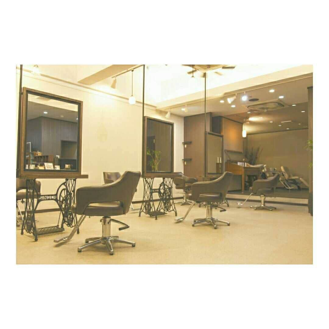 hair_salon_lupieのインスタグラム：「【OPEN記念】  ハッシュタグ「#HairsalonLupie」を付けて髪型の画像を投稿していただいたお客様には、当店特製トリートメントをプレゼントいたします。当日は、その画面をお見せください。  #西新宿#新宿区#歌舞伎町#新宿駅#新宿三丁目#新宿#新宿二丁目#新宿御苑#美容院#ヘアーサロン#パーマ#カラー#モデル募集#美容室#カット#眉カット#ヘッドスパ#スタッフ募集#カットモデル#人気店#ブリーチ#ヘアケア#hairsalonlupie」