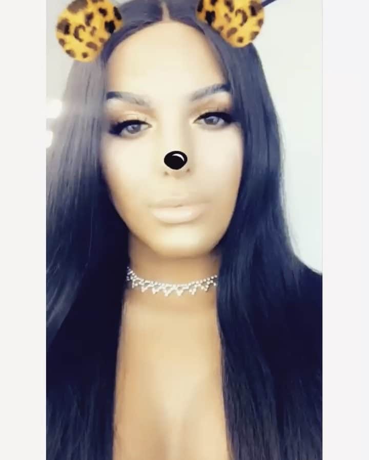 A riel D iazのインスタグラム：「Kim K Diaz 💅🏽✨」