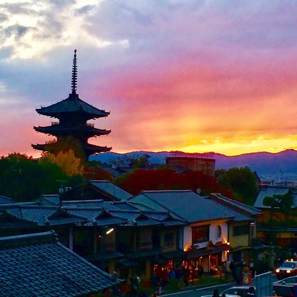 Japanese local photoのインスタグラム：「夕暮れと夏の景色」