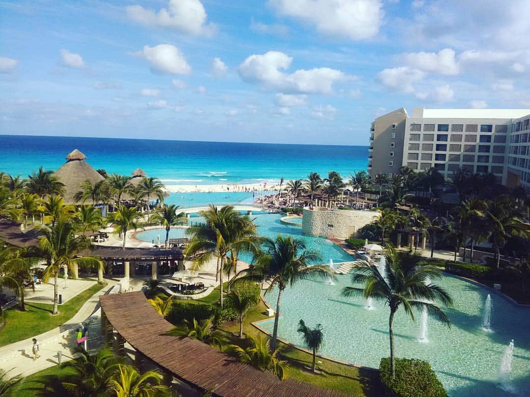 のインスタグラム：「Got a Paradise 🌵 Cancun!!🌴🌵🌴🌵」