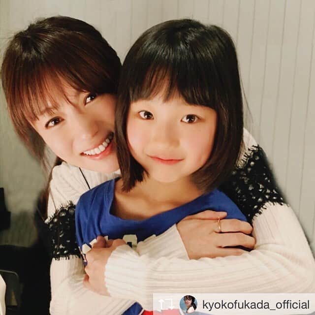 下剋上受験のインスタグラム：「Repost from @kyokofukada_official @TopRankRepost #TopRankRepost ドラマ「下剋上受験」で佳織役を演じていた可愛い可愛い山田美紅羽ちゃん🌈もう会えないなんて寂しいな💦どこかにまだあの家族がいる様な気がしてしまう....🏠佳織(美紅羽ちゃん）ロス...あっ勿論旦那様の信ちゃんもね✏️ #下剋上受験 #本日最終回 #kyokofukada」