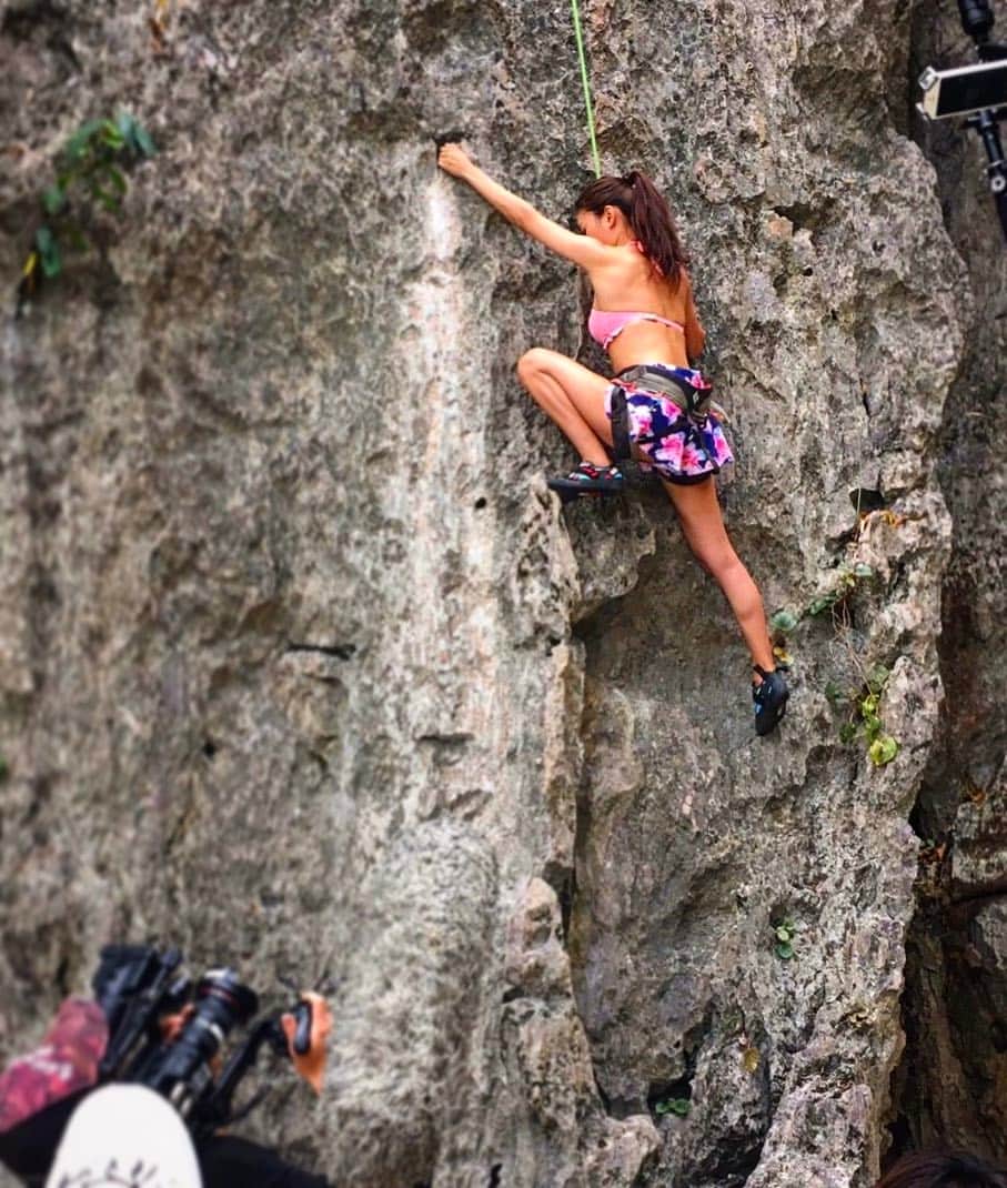 青山めぐさんのインスタグラム写真 - (青山めぐInstagram)「3月20日（月） 22:00〜23:00 スカパー 『BIKINI CLIMBER』 この番組ロケでフィリピンに行ってました🇵🇭是非ご覧ください💪🏽✨ #スカパー #テレビ #ロッククライミング #ボルダリング #クライミング #tv #bouldering #rockclimbing #climbing #Philippines #三愛水着楽園 #👙 #ponytail #bikini #climber #🇵🇭」3月17日 15時10分 - megu_19880928