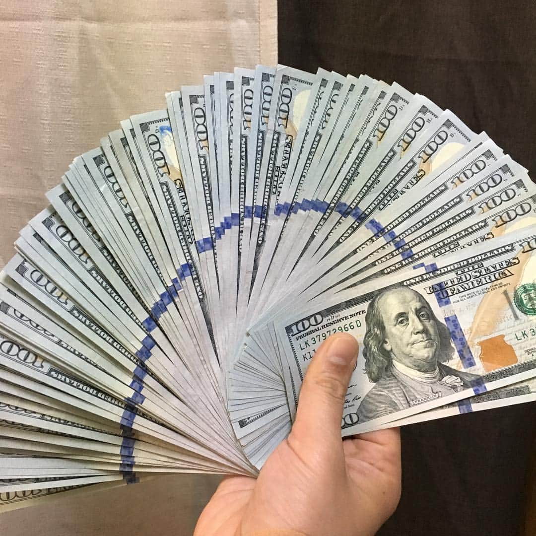 外貨両替専門SHOP【SAMURAI EXCHANGE】さんのインスタグラム写真 - (外貨両替専門SHOP【SAMURAI EXCHANGE】Instagram)「我們這裡也可以換到美金唷！ #currency #currencyexchange #dotonbori #exchange #foreigncurrency #foreigncurrencyexchange #foreignexchange #japan #japanese #japaneseculture #japanesestyle #japanexchange #japanlover #japantour #japantravel #japantrip #japantrip2017 #kansai #kansaiairport #momey #okonomiyaki #osaka #osakajapan #shinsaibashi #takoyaki #travel #traveling #trip #vacation #namba」3月17日 19時43分 - samurai_ex