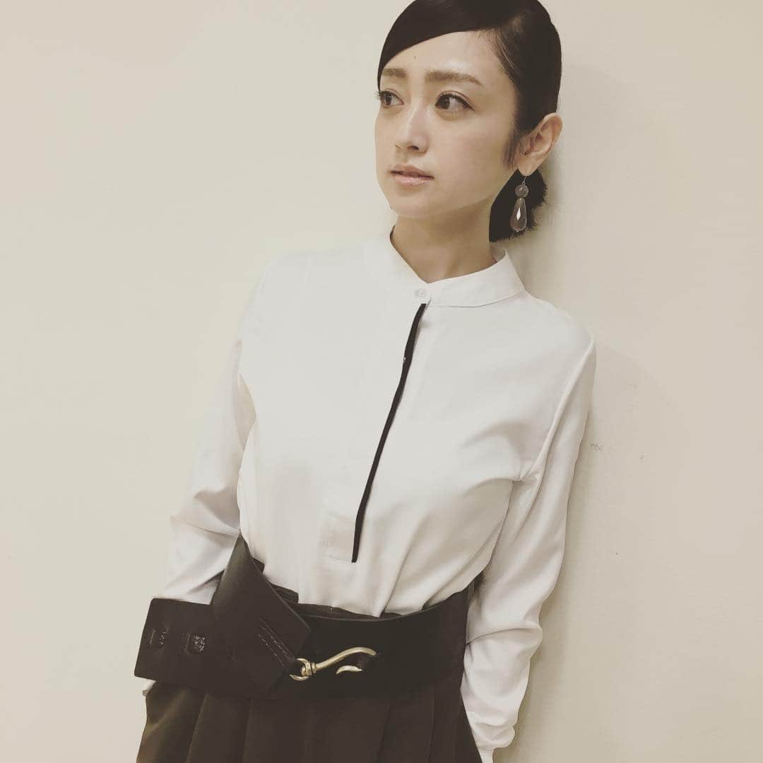 安達祐実さんのインスタグラム写真 - (安達祐実Instagram)「横分け #数日前のわたし #ぴっちり横分け #なんか新鮮」3月18日 8時32分 - _yumi_adachi